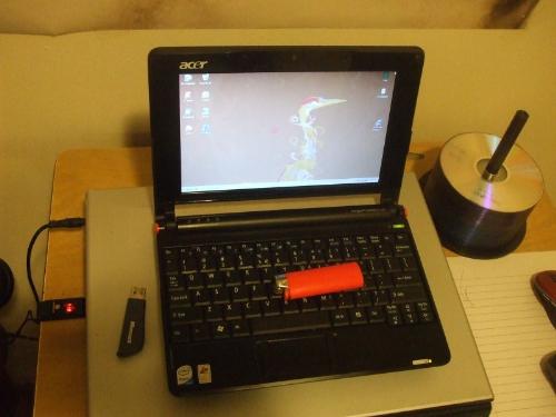 netbook - small laptop, acer aspire one