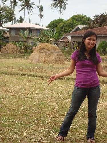 In the province - Vacation in Mindoro. Grass, trees, beach, breeze - nice.