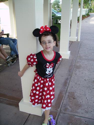 my minnie  - my little minnie mouse at disney