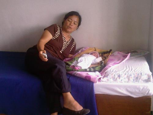 My mom and my daughter - This is my mom and my daughter when I just gave birth last August 24