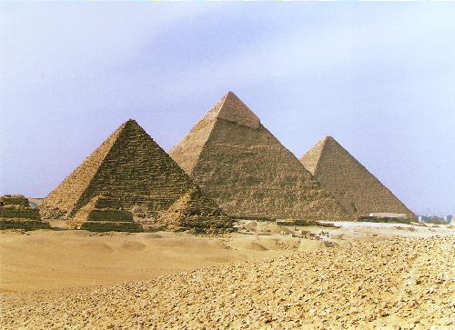 Pyramids - This is a pic of the pyramids in Eygpt.