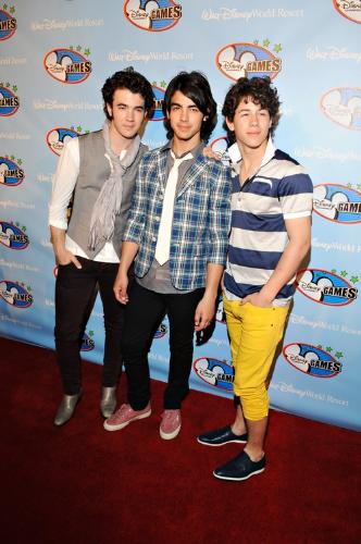 Jonas Brothers... - Jonas Brothers...