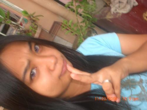 contact lense - im wearing a color violet contact lens from true colours weee..luv it...