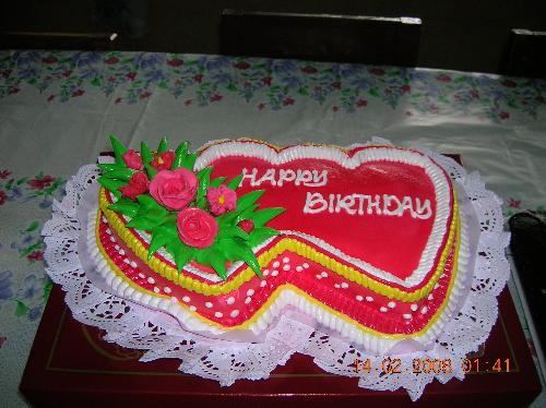 birthday cake - it was the birthday of a friend of mine. her birthday falls on valentines day. it must be a double celebration.