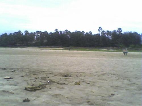 A nice quite beach - A couple of hours sitting at the beach