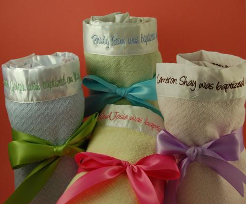 Variety of colors and fonts at Fill In The Blankie - Molly's Herringbone comes in a variety of colors including gender neutral green and yellow. Yet, more pink and blue blankets are sold for little boys and little girls.
