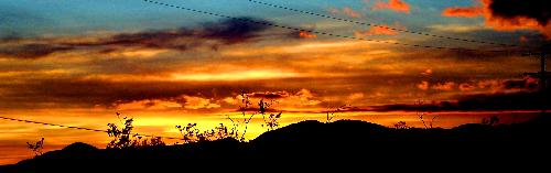 More Sunset in Morongo Valley - Yup, that's right, here in the desert we have the best sunsets. I dare ya to prove otherwise.  :?)