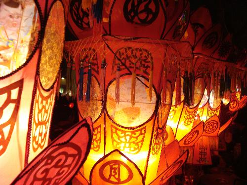 lantern - Do you see a fish in the lantern? It is carp!Every year have enough thing to spend!Do you understand?