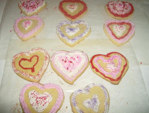 Heart Shaped Sugar Cookies - Hubby's Valentine's Day Treat, homemade sugar cookies, I even decorated them myself