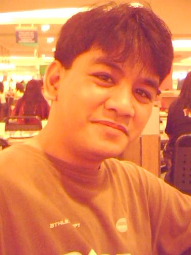me in valentines day - this is me in valentines day. we eat together with my girl friend.  feb. 14, 2009