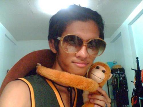 This is me! - Hi! It's me, bharken together with my friend monkeydoodle. ^__^
