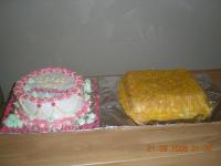 cake - my sister baked a cake. and her daughter to have two cakes so she baked two.