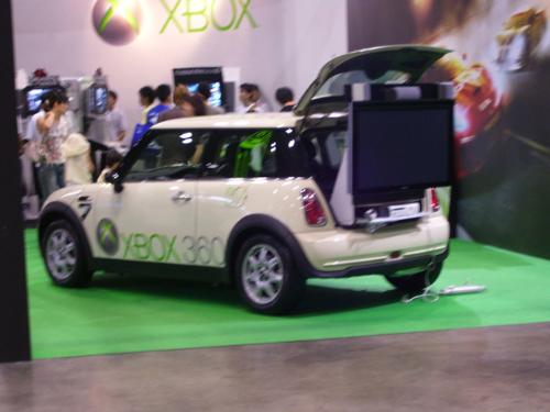 xbox 360 mini cooper - A xbox 360 mini cooper a some show.