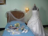 wedding dress - this is the wedding dress of my friend.. she really looks beautiful in her wedding.
