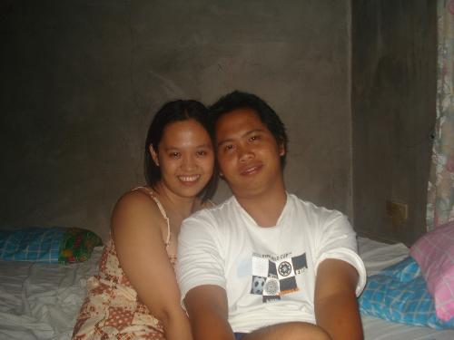 just bonding.. - that's just me and my husband! hehehe just some bonding time, that pic was taken by my daughter last night..she is quite promising when it comes to pictures..she could operate the camera on her own!