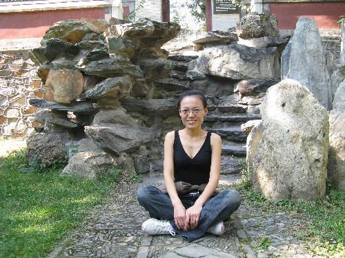 Visit the Fragrant Mountain Again - I love stones so much. I like to take photos with special stones! That may explain why I love mountain more than sea.