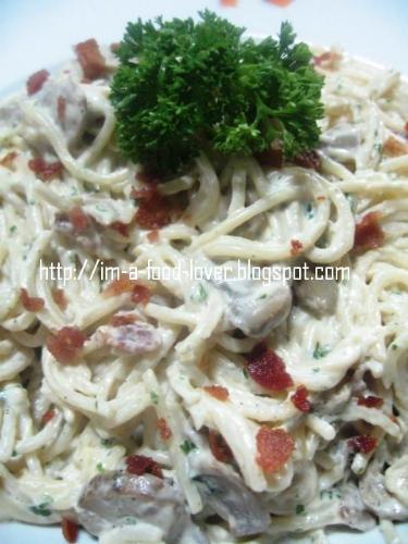 Pasta - Creamy Bacon Mushroom Pasta