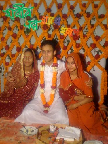 Me and my 2 sister - This photo was taken during my marriage day on the stage.