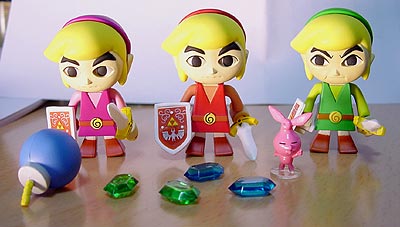 It's Link.... Lego style! - Some very cute little Legend of Zelda figures.