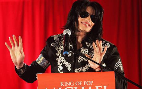 Michael Jackson - Michael Jackson annoucing his come back concerts.