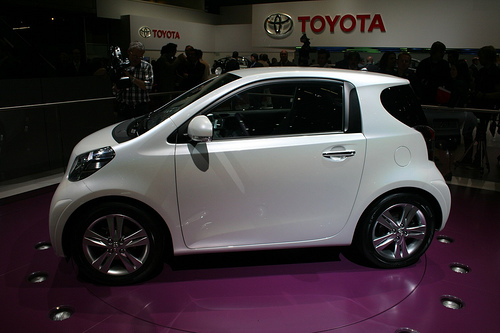 Toyota IQ production car - a photo of the environmentally friendly Toyota