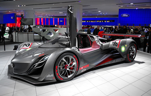 A Mazda Furai concept car - a photgraph of the sexy Mazda Furai