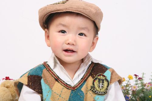 A HAO's photo(my son) - A HAO is one year old, he looks so hansome and he is very fitable to wear the hat.