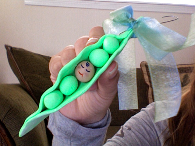 Pea in a pod - We are making these for my baby shower. Pea in a pod