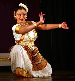 dance- kerala - mohiniattam of kerala