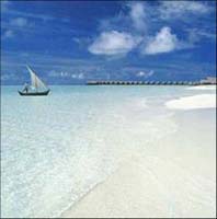 white sandy beaches - Its maldives white sandy beaches where the carpet of holiday makers