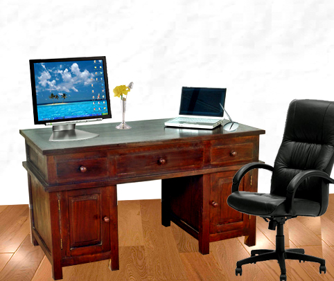 work space - a very convenient and cozy work space.