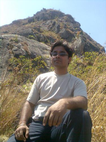 memorable days - one of the nice pics of mine which i can't forget because its at 4000ft above the ground and was so tired that