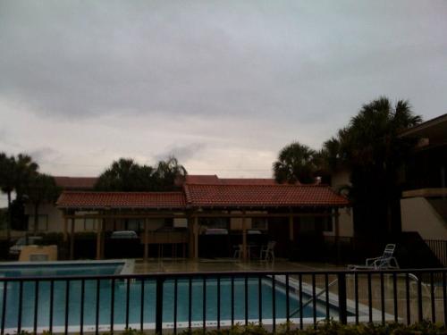 rainy weather - Here is a picture of a dismal rainy day in Florida.