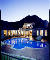 a nice house with a pool - this looks like a nice place to live