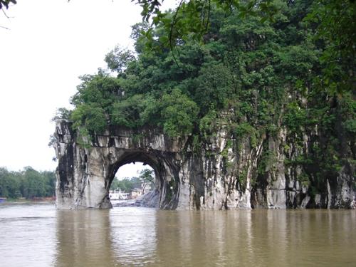 Elephant Trunk Hill - this page is for landmark in Guilin, china.
