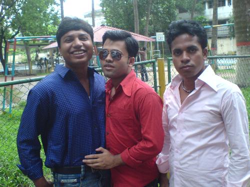 With friends - I am with my college friends on the study tour.