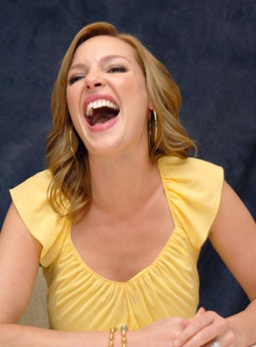 katherine heigl - grey's anatomy star katherine heigl laughing.