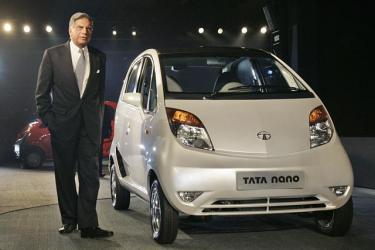 Tata nano - This is the world&#039;s cheapest car with fine features and Mr. Ratan Tata.