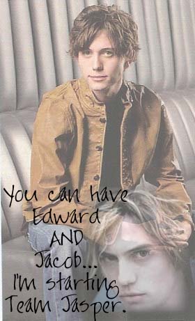 Jackson Rathbone - Homemade 'icon' featuring Jackson Rathbone alongside his portrayal of Jasper Hale.
