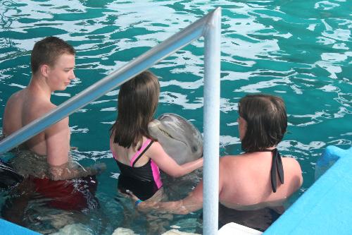 Hollie meets flipper the kipper - and has a dance.