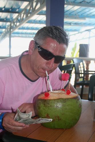 i look swell with my fancy dan cocktail! - djgnggjnbjzd[zo