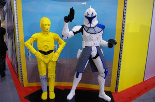 star wars lego figures - I think these two are actually life sized