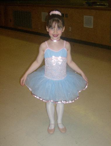 Ballet 2009 - My daughter's ballet costume, 3/2009