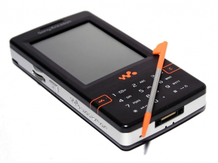 mobile world - sony W950i