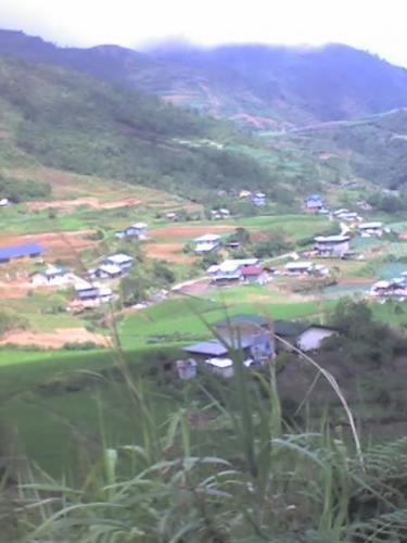 community - A small community below the mountains.