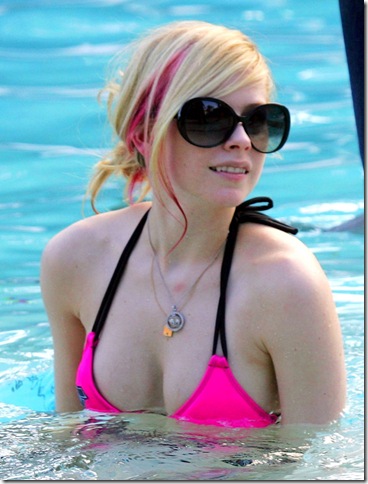 Avril Lavigne - Perfect!beautiful