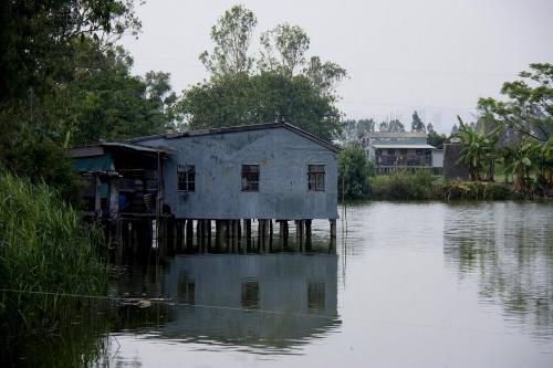 House on lake - A very beauitful old house on lake, about 50 years old already