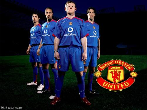 the fab 4 red devils - ronaldo, ferdinand, rooney and nistelrooy..! these are the fab 4 red deveils of all time! ronaldo is greatest paid footballer at present.. ferdinand the best captain n best defender.. rooney : no comments !! great as usual! nistelrooy: past manu player !!  currently playing for real madrid!! he is a top class player!!  machester united rock