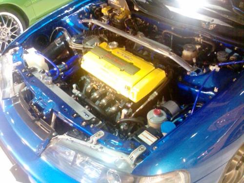 Cars - Blue car with unmatched yellow engine