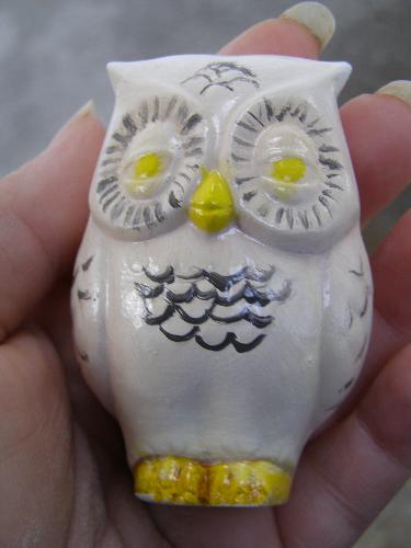 hoot owl - This owl is done in ceramics. hoot owl - This owl is done in ceramics.